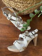 Aparte ecru leren Kennel & Schmenger sandalen mt 39,5 nieuw!, Beige, Nieuw, Kennel & Schmenger, Sandalen of Muiltjes