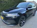 Skoda Karoq 1.5 TSI ACT Sportline Business Led Pano Leer, Auto's, Skoda, 4 cilinders, 150 pk, Zwart, Bedrijf