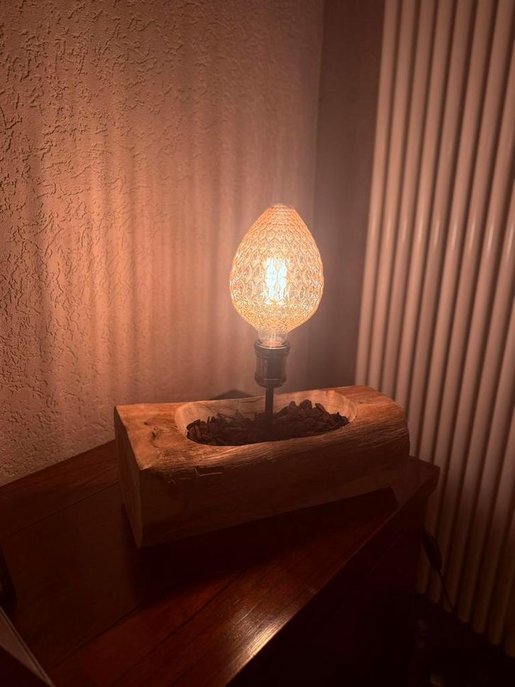 Lamp / decoratielamp / Licht / tafellamp, Huis en Inrichting, Lampen | Tafellampen, Zo goed als nieuw, Minder dan 50 cm, Hout