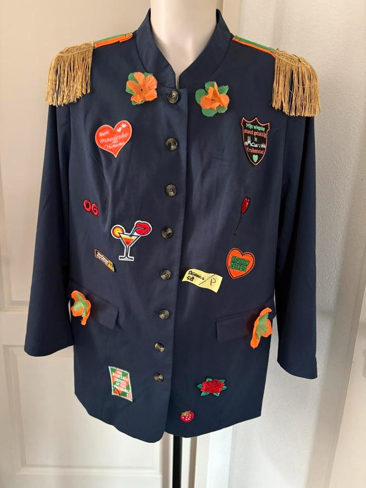 (P) Kruikenstad Dames Jas maat 58 / 3XL emblemen epauletten, Kleding | Dames, Carnavalskleding en Feestkleding, Zo goed als nieuw