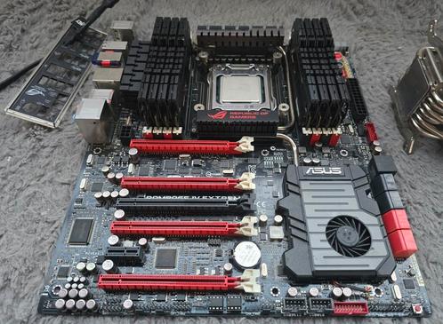 Asus Rampage IV Extreme, Computers en Software, Moederborden, Zo goed als nieuw, Intel, Ophalen of Verzenden