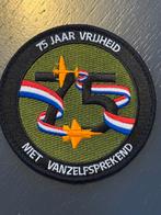 KLu/RLNLAF badge 75 jaar Vrijheid, Ophalen of Verzenden, Zo goed als nieuw, Patch, Badge of Embleem