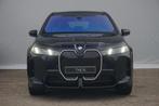 BMW iX xDrive45 101 kWh | M Sportpakket | M Sportpakket Pro, Automaat, 101 kWh, IX, Zwart
