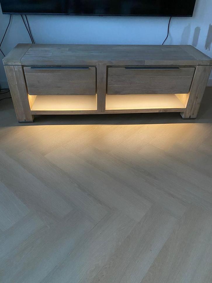 Henders & Hazel TV Meubel met verlichting, Huis en Inrichting, Kasten | Televisiemeubels, Gebruikt, Minder dan 100 cm, 150 tot 200 cm