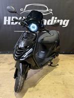 Piaggio Zip 2020 Brom Glans Zwart Angel Eye Custom Zadel, Fietsen en Brommers, Scooters | Piaggio, Ophalen, Maximaal 45 km/u, Zip