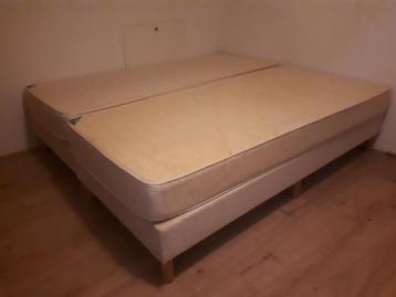 GRATIS boxspring