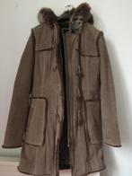 Nieuwe suède houtje touwtje beige jas maat 38, Kleding | Dames, Jassen | Winter, Maat 38/40 (M), Beige, Nieuw, Ophalen of Verzenden