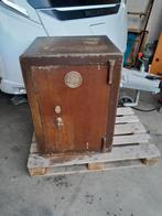 Antieke kluis van firma De Haas, Huis en Inrichting, Ophalen, Gebruikt