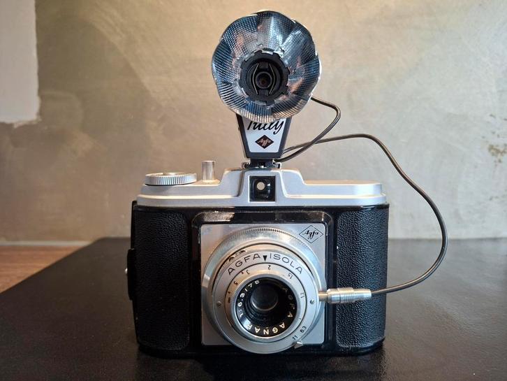 Vintage camera Agfa Isola + Agfa Tully flitser, Audio, Tv en Foto, Fotocamera's Analoog, Gebruikt, Compact, Overige Merken, Ophalen of Verzenden