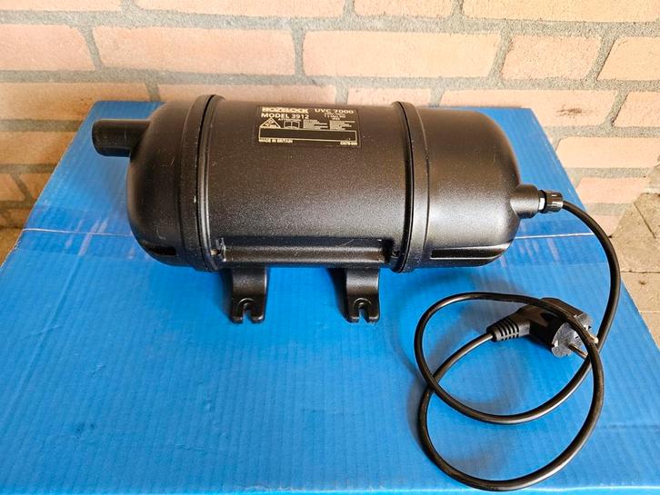 Hozelock vijverfilter tegen algen met UVC lamp 9 Watt, Tuin en Terras, Vijver-toebehoren, Zo goed als nieuw, Ophalen of Verzenden