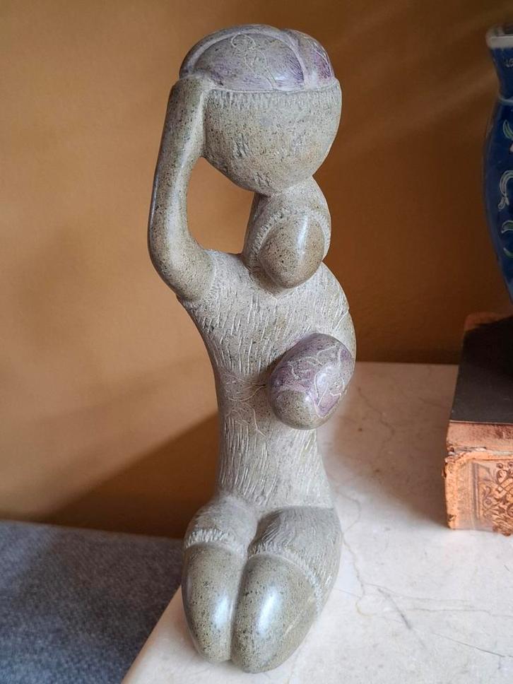 Speksteen Beeldje Afrikaanse Dame 22 cm, Antiek en Kunst, Kunst | Beelden en Houtsnijwerken, Ophalen of Verzenden