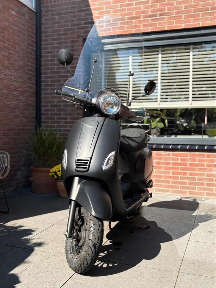 Scooter DJJD Cashmere 2020 | Zwart | Nieuwe Uitlaat, Fietsen en Brommers, Scooters | Overige merken, Gebruikt, Maximaal 25 km/u