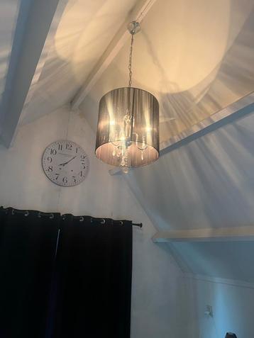Elegante hanglamp met zwarte kap 2 st beschikbaar voor biedingen
