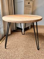 Ronde hardhouten bijzettafel met stalen hairpin poten, Minder dan 55 cm, Rond, Zo goed als nieuw, Ophalen