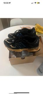 New balance 9060 Z.G.A.N maat 44, Ophalen of Verzenden, Zo goed als nieuw