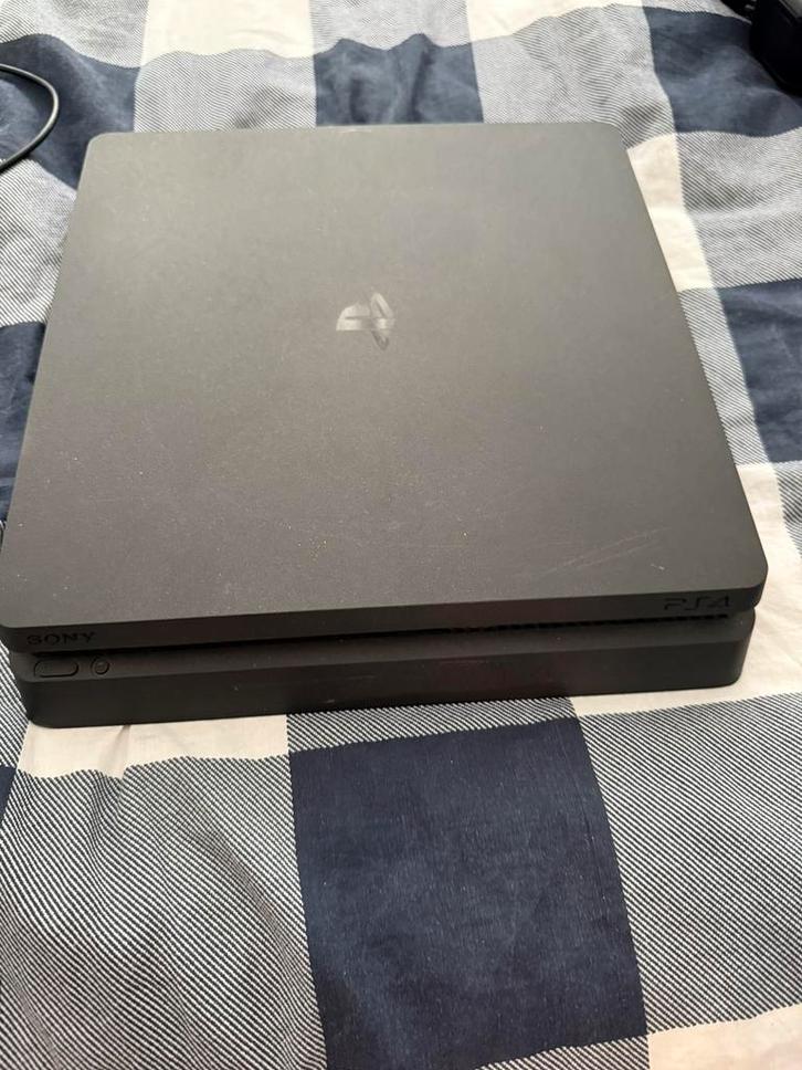 Playstation 4, Spelcomputers en Games, Spelcomputers | Sony PlayStation 4, Zo goed als nieuw, Original, Met 1 controller, Ophalen of Verzenden