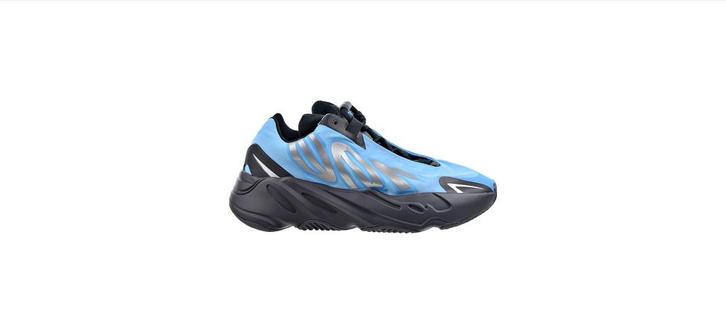 Adidas Yeezy 700 MNVN Blauw Zwart - Maat 37 1/3, Kleding | Heren, Schoenen, Nieuw, Sneakers of Gympen, Blauw, Verzenden