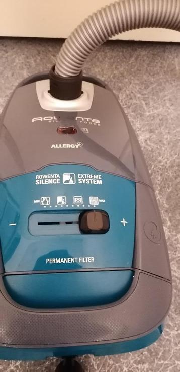 Stofzuiger Rowenta  extreme, silence force systeem € 60,00 beschikbaar voor biedingen