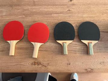 Tafeltennis Set: 4 Batjes + Ballen beschikbaar voor biedingen