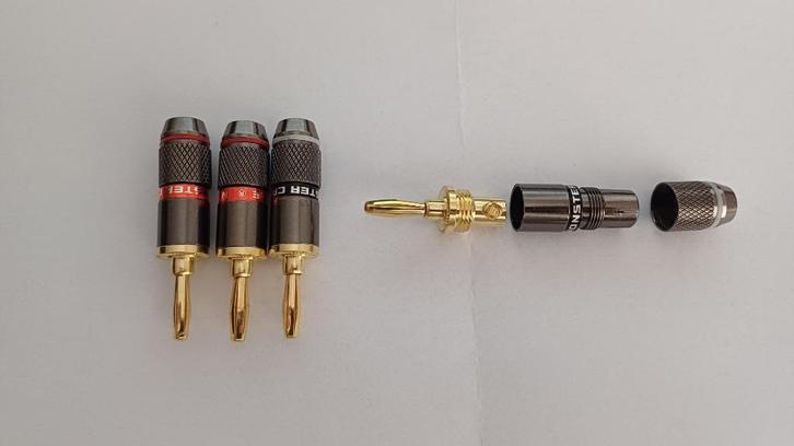 24 x Monster audio cable banaanstekkers verguld 7€/2stuks, Audio, Tv en Foto, Luidsprekers, Refurbished, Front, Rear of Stereo speakers