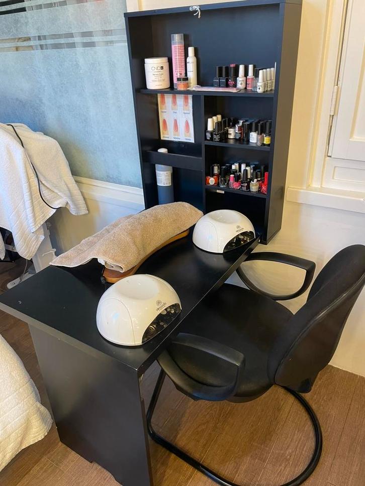 Tafel nagelstyliste opklapbaar incl. Alles op de fotos, Huis en Inrichting, Tafels | Bijzettafels, Rechthoekig, 60 cm of meer