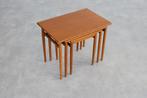 vintage nesting tables | bijzettafels | teak | Zweeds, Huis en Inrichting, Tafels | Bijzettafels, 45 tot 60 cm, Minder dan 55 cm
