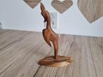Mooi Oud Vintage Houten Beeld van een Hert Hand gesneden, Antiek en Kunst, Verzenden