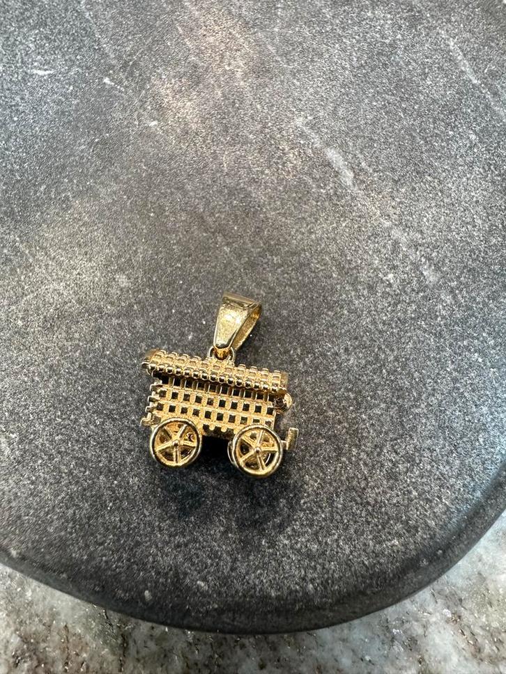 14k Gouden Woonwagen Hanger, Sieraden, Tassen en Uiterlijk, Kettinghangers, Nieuw, Goud, Overige voorstellingen, Ophalen of Verzenden
