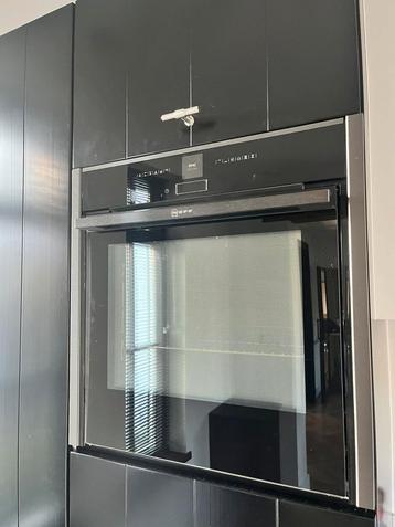 NEFF b57cr22g0 OVEN. Zelfreinigend en slide deur beschikbaar voor biedingen