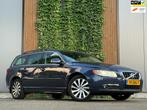 Volvo V70 1.6 T4 Limited Edition 180PK|Trekhaak|automaat, Zwart, 4 cilinders, Blauw, Onderhoudsboekje