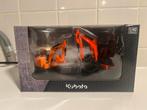 Kubota Jubileum set 1/40, Hobby en Vrije tijd, Modelauto's | 1:32, Ophalen of Verzenden, Nieuw, Tractor of Landbouw, Overige merken