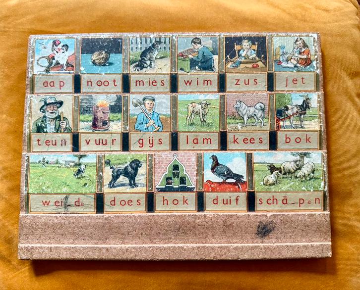 Hoogeveens Leesplankje, Antiek en Kunst, Curiosa en Brocante, Ophalen of Verzenden