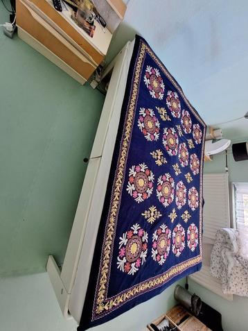Sprei  beschikbaar voor biedingen