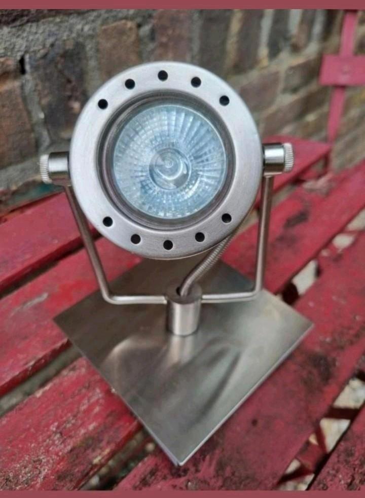 Aluminium / RVS opbouwspot spot spots, Huis en Inrichting, Lampen | Spots, Zo goed als nieuw, Plafondspot of Wandspot, Metaal of Aluminium