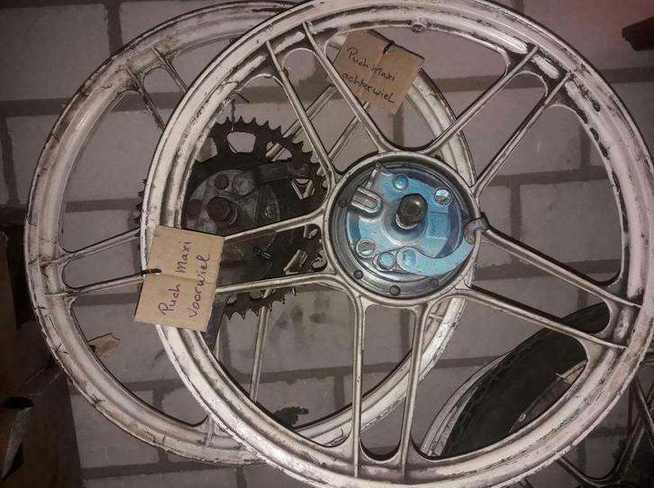Puch Macho 16 inch voorwiel, Fietsen en Brommers, Brommeronderdelen | Puch, Gebruikt, Overige typen, Ophalen