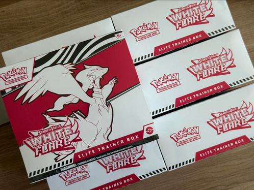 Pokémon Scarlet & Violet White Flare Elite Trainer Box, Hobby en Vrije tijd, Verzamelkaartspellen | Pokémon, Nieuw, Boosterbox