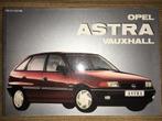 Opel Vauxhall Astra autoboek uit La collection automobilia, Ophalen of Verzenden, Zo goed als nieuw, Opel