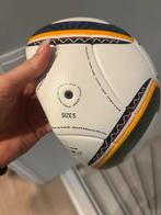 Adidas Jabulani FIFA 2010 Voetbal - Maat 5, Sport en Fitness, Maat XL, Ophalen of Verzenden, Gebruikt, Bal