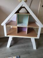 Oud opgeknapt en verhoogd poppenhuis, Ophalen, Gebruikt