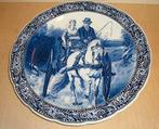 Delfts blauw bord met bruid en bruidegom in rijtuig, Ophalen of Verzenden