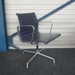 Vitra EA 108 Design Stoel | Vergaderstoel | Blauw | Leer, Gebruikt, Blauw, Ophalen of Verzenden, Metaal