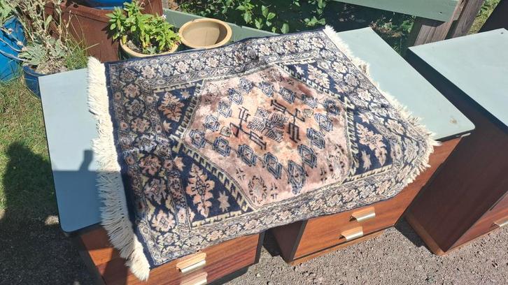 Perzisch tapijt / kleed, Antiek en Kunst, Antiek | Kleden en Textiel, Ophalen of Verzenden