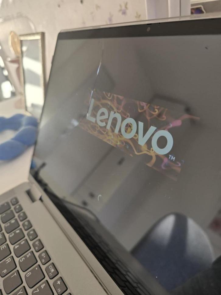 LENOVO Laptop IdeaPad Flex 5 14ALC05 with screen damage, Computers en Software, Windows Laptops, Gebruikt, 14 inch, SSD, 2 tot 3 Ghz