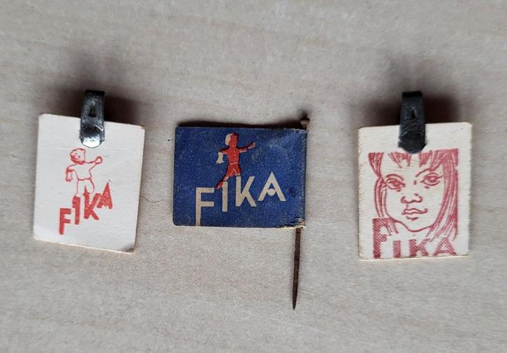Kinderbescherming Amsterdam FIKA collecte speldjes, Verzamelen, Speldjes, Pins en Buttons, Gebruikt, Speldje of Pin, Overige onderwerpen