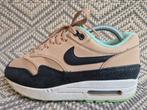 Nike Air Max 1 Desert Black Green Glow 38.5, Kleding | Dames, Schoenen, Nike, Ophalen of Verzenden, Sneakers of Gympen, Gedragen