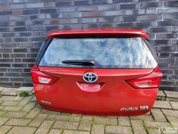 Toyota Auris hatchback 2012 -2018 achterklep MET CAMERA €450 beschikbaar voor biedingen