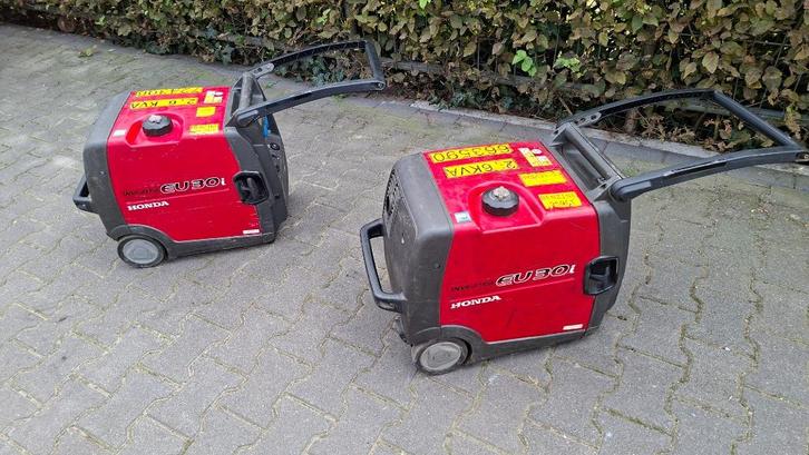 2x Honda EU30i aggregaat generator aggregaten generators., Doe-het-zelf en Verbouw, Aggregaten, Zo goed als nieuw, Benzine, 30 kVA of meer
