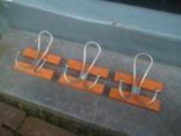 3 wandhaken hout en metaal kapstokhaken / haken / kapstok beschikbaar voor biedingen