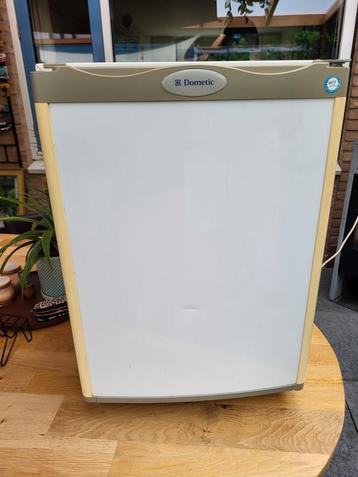 Dometic koeler 220v beschikbaar voor biedingen