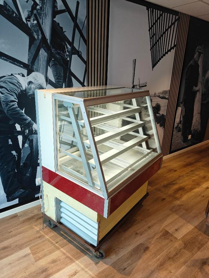 Gebakskoeling, Witgoed en Apparatuur, Koelkasten en IJskasten, Gebruikt, Zonder vriesvak, 200 liter of meer, 120 tot 140 cm, 60 cm of meer